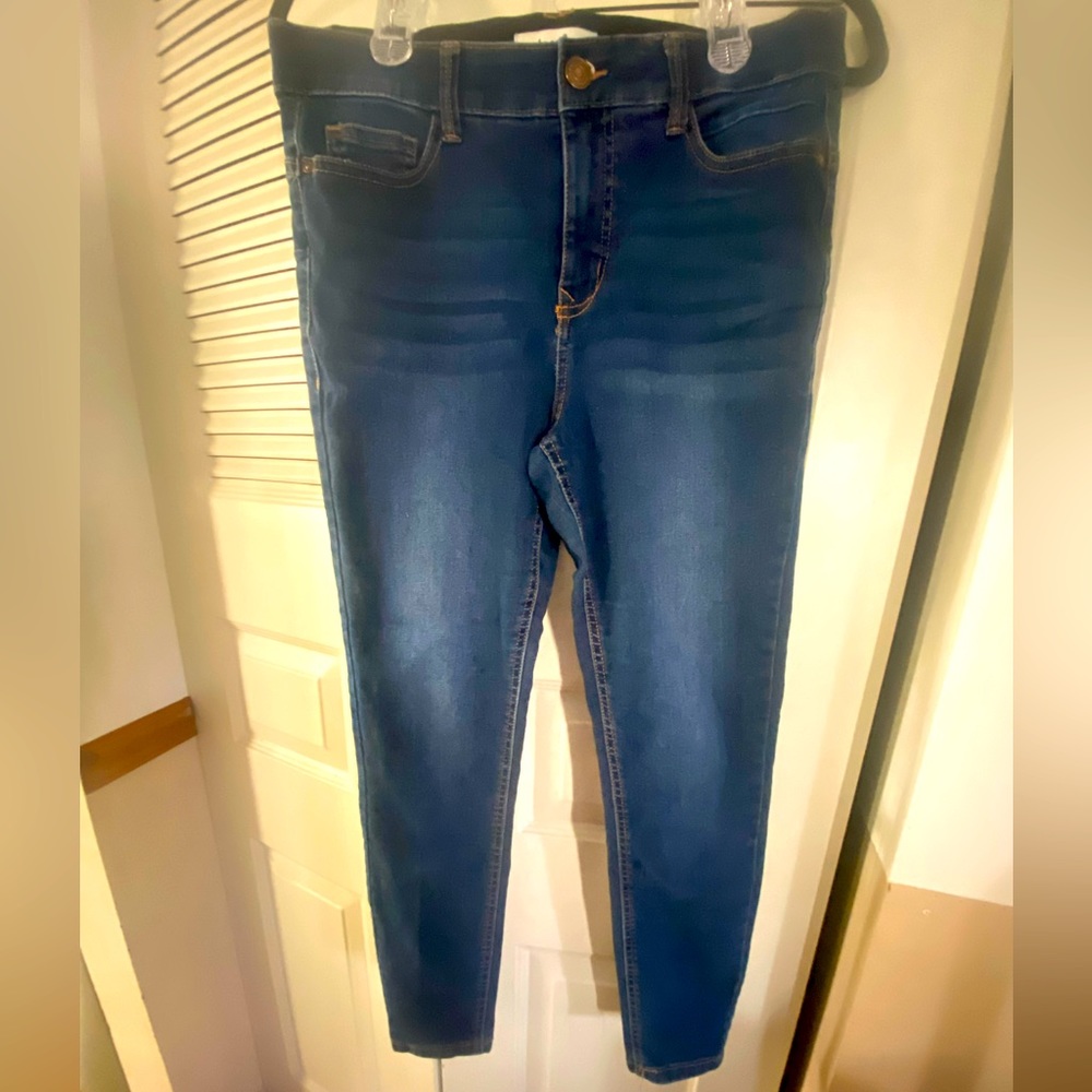 Angels Skinny Stretchy Jeans, Size 10.